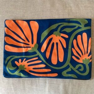 Floral Print Accent Pillowcase